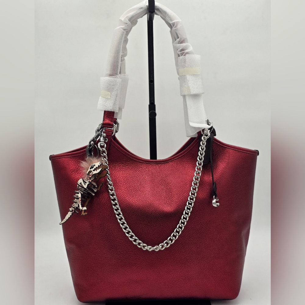 💥NWOT💥Coach Red Metallic Leather Day Tote